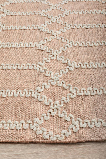 HUDSON TRIBAL TRELLIS NUDE SOFT PINK RUG