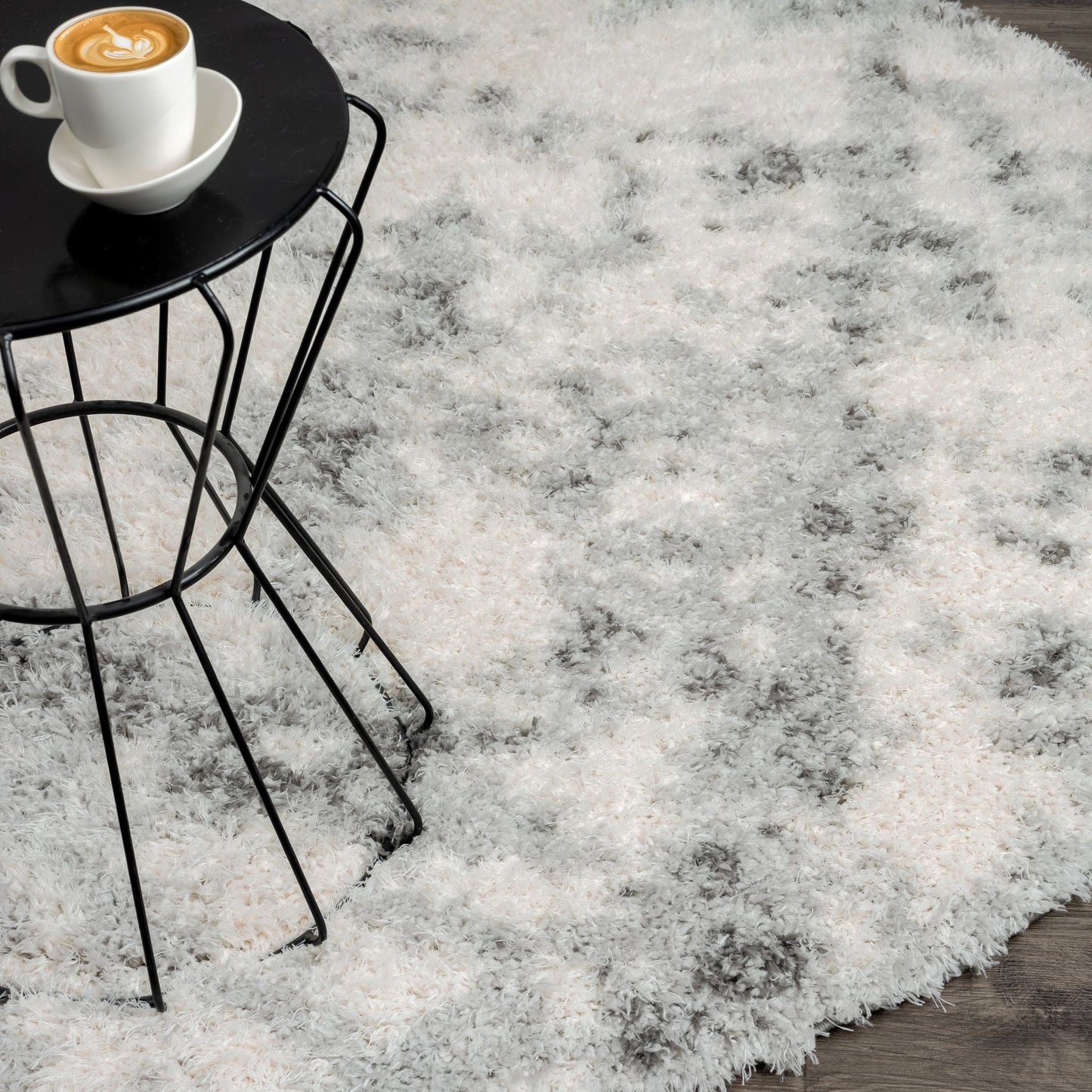 Plushy Ash Round Rug