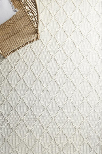 Alexia White Hand Woven Floor Rug