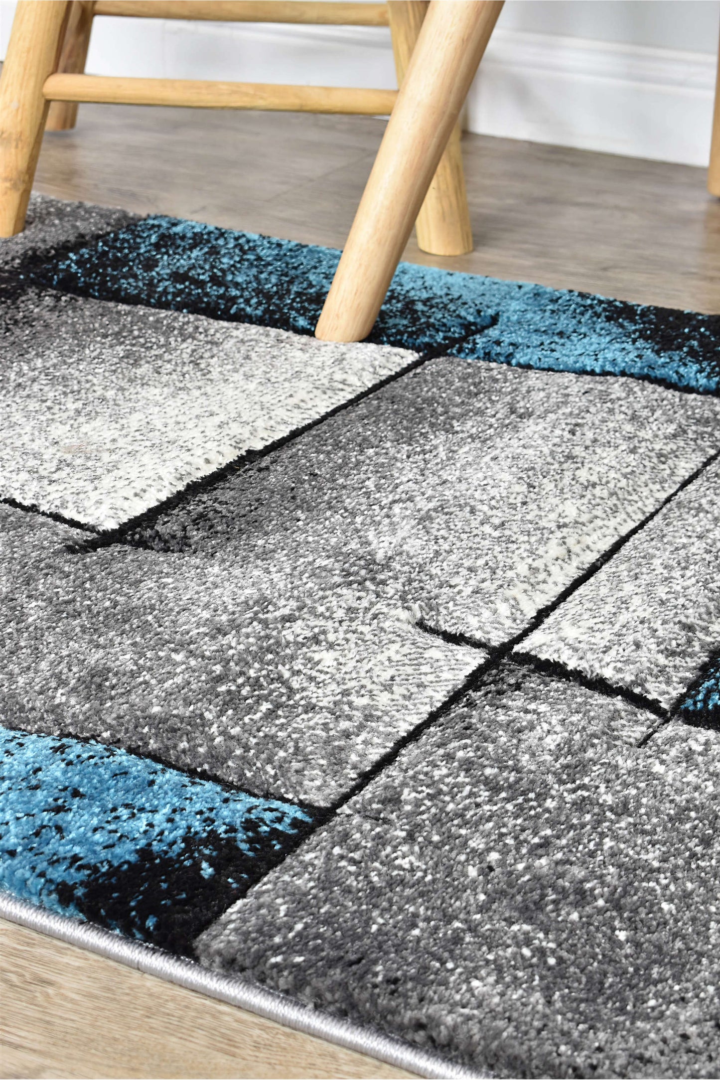 Novas 97A Grey Turquoise Runner