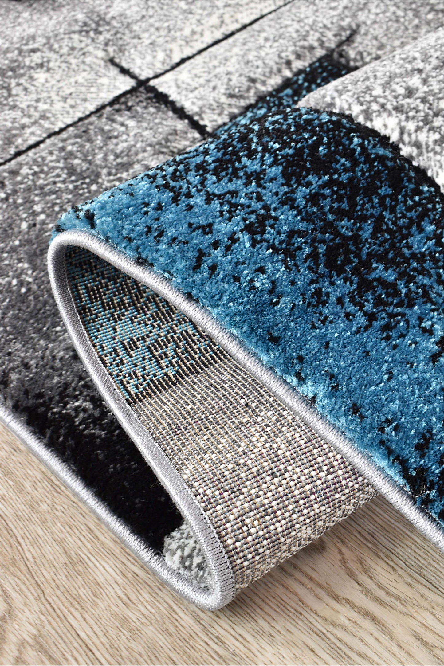 Novas 97A Grey Turquoise Runner