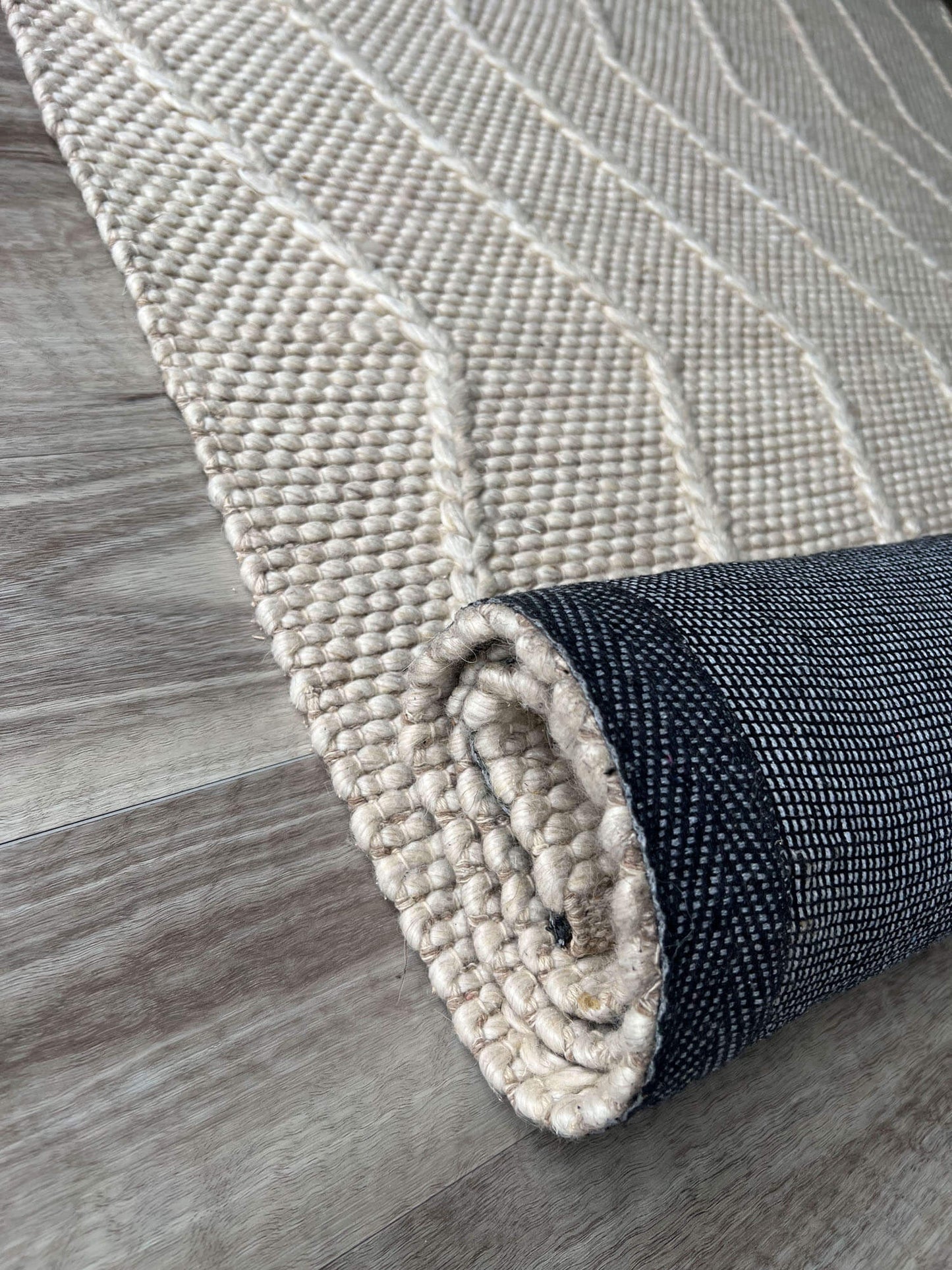 Waves Cream Rug