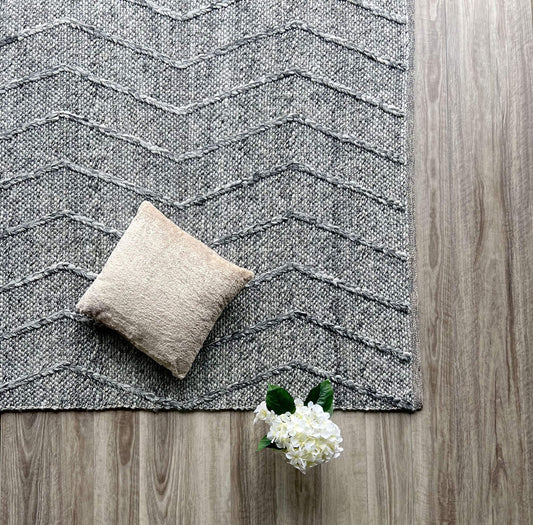 Waves Dark Grey Rug