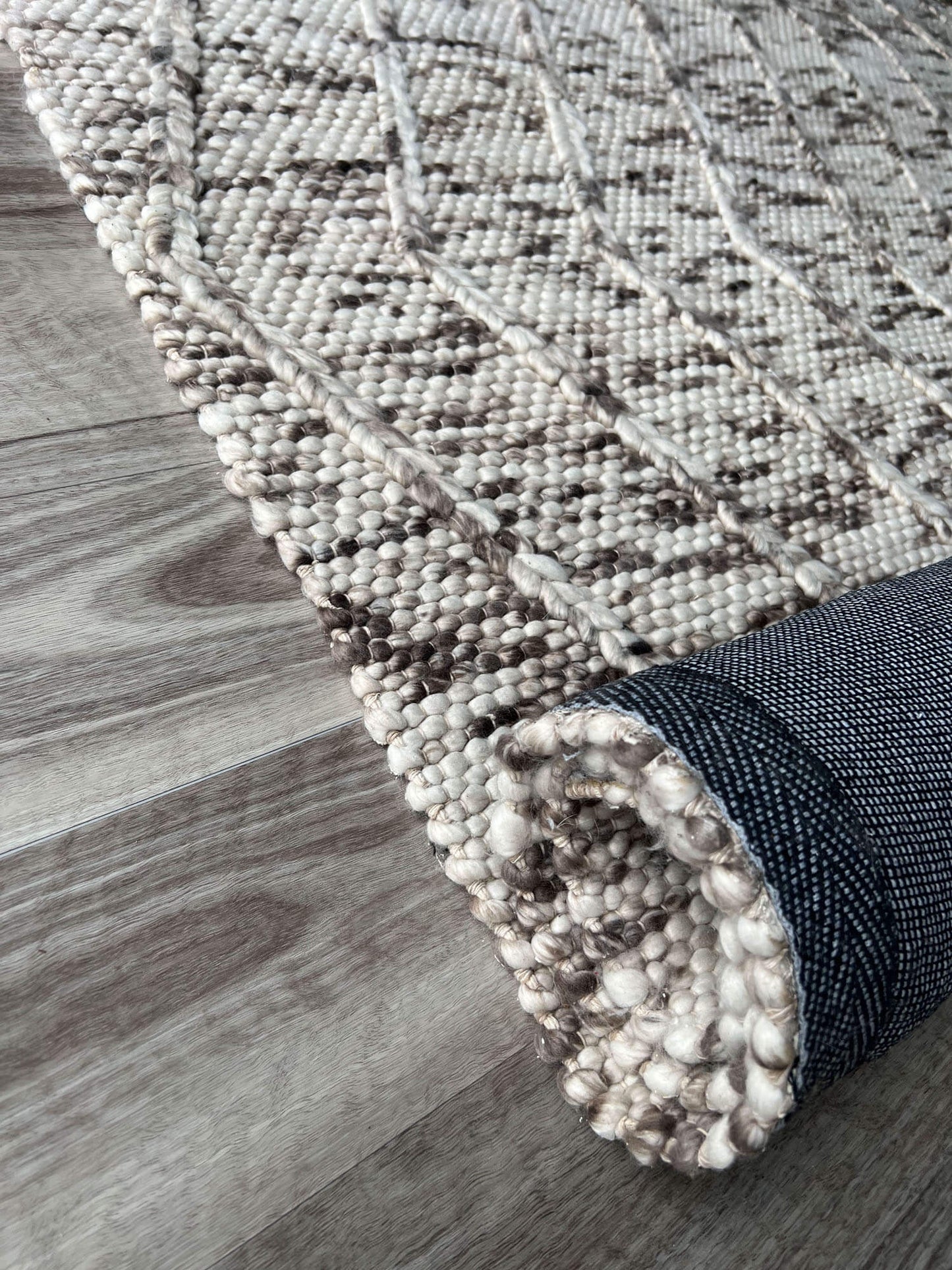 Waves Natural Rug