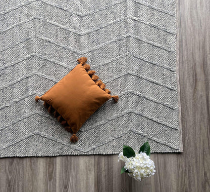 Waves Spotted Grey Rug