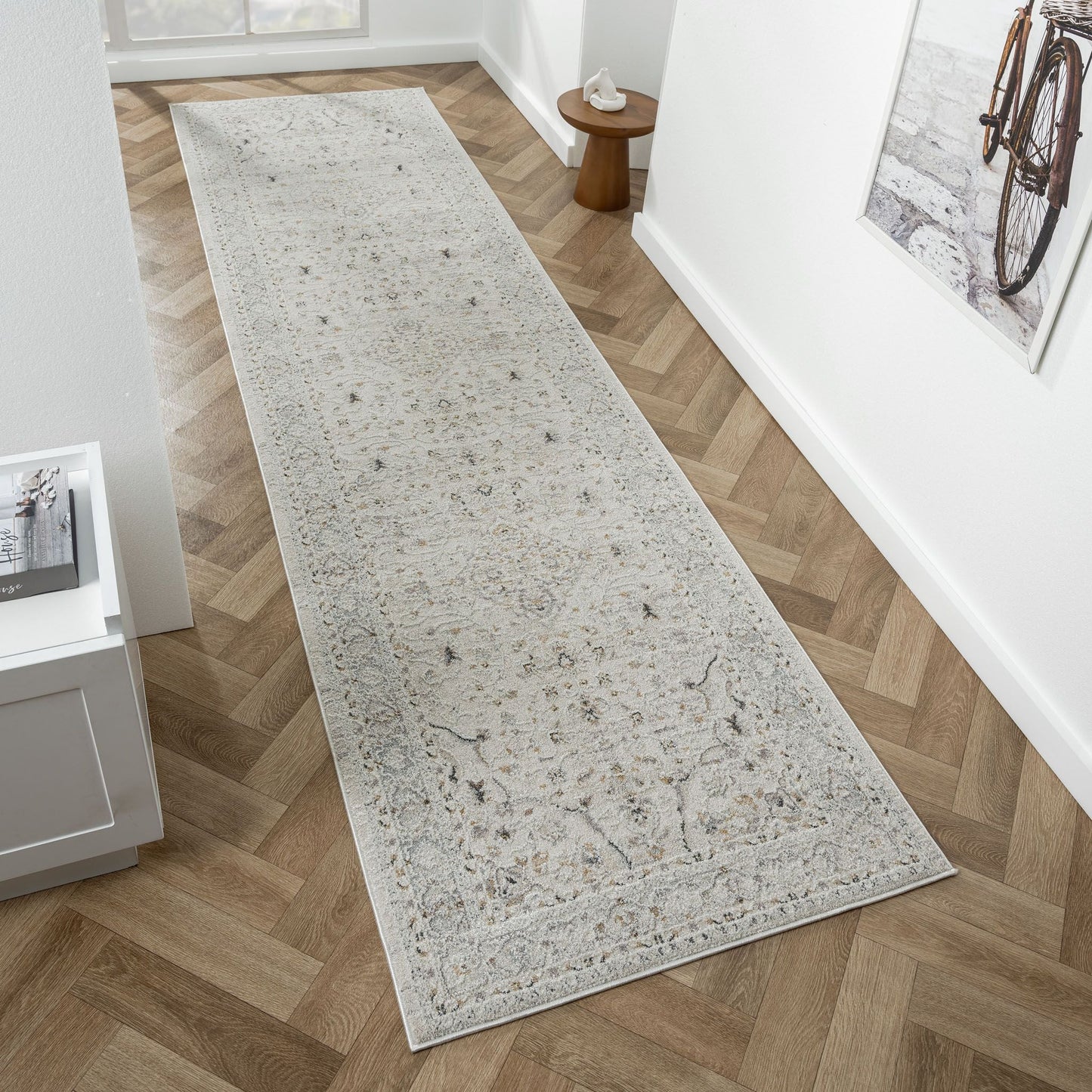 Easton Stone Runner